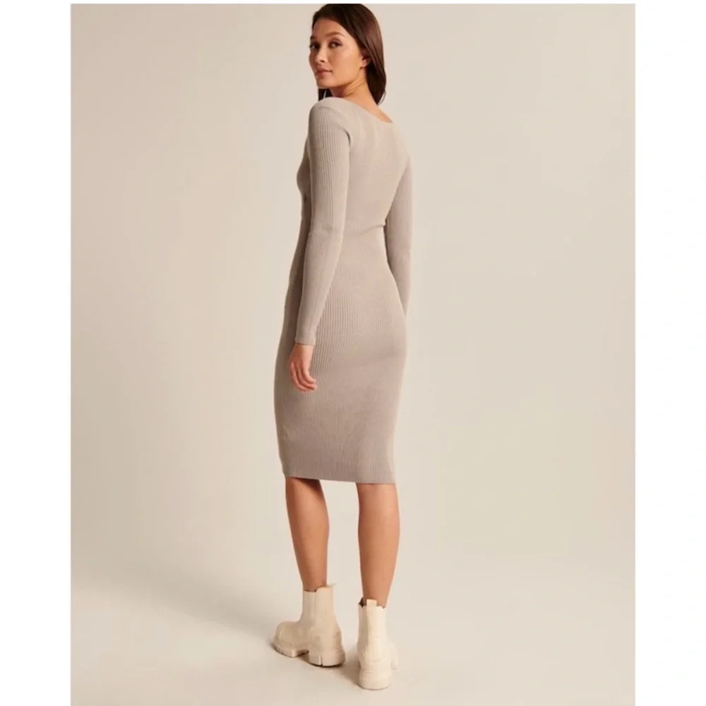 NEW Abercrombie & Fitch Cinched Front Cutout Midi
Sweater Dress - Picture 3 of 10